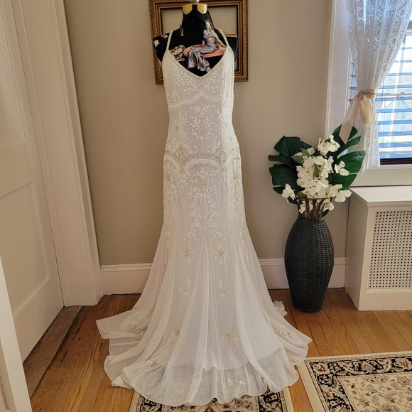 BHLDN Dresses & Skirts - BHLDN Naomi Wedding Dress Vintage 20s style Gatsby gown.